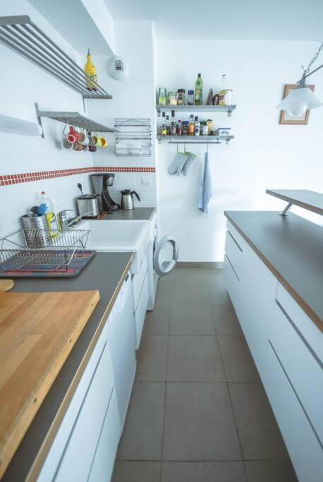 Chez Martin - Spacieux Appartement Climatise Proche De La Plage La Grande Motte Bagian luar foto