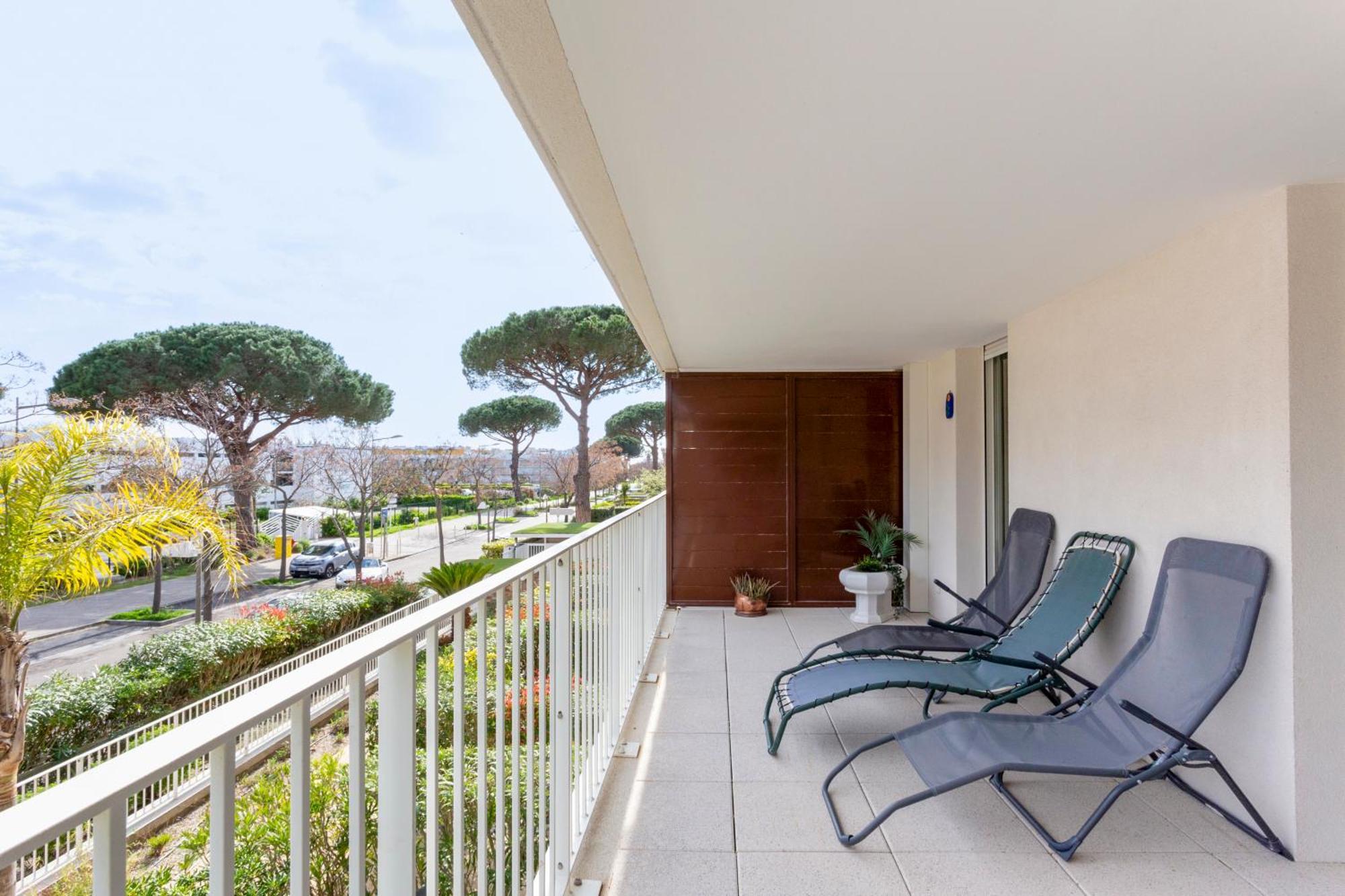 Chez Martin - Spacieux Appartement Climatise Proche De La Plage La Grande Motte Bagian luar foto