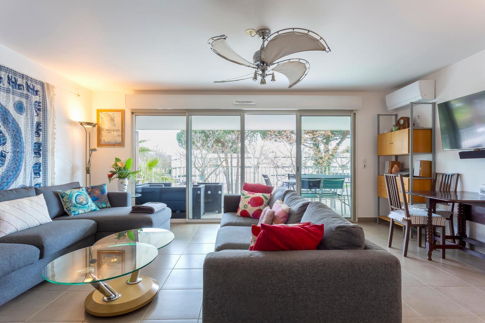 Chez Martin - Spacieux Appartement Climatise Proche De La Plage La Grande Motte Bagian luar foto